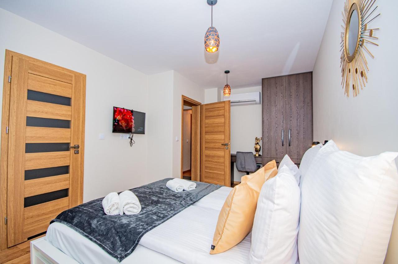 Inpoint Spacious Apartments Near Main Square & Kazimierz District クラクフ エクステリア 写真
