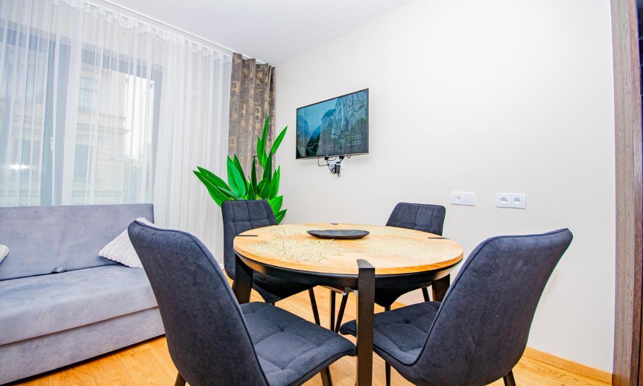 Inpoint Spacious Apartments Near Main Square & Kazimierz District クラクフ エクステリア 写真