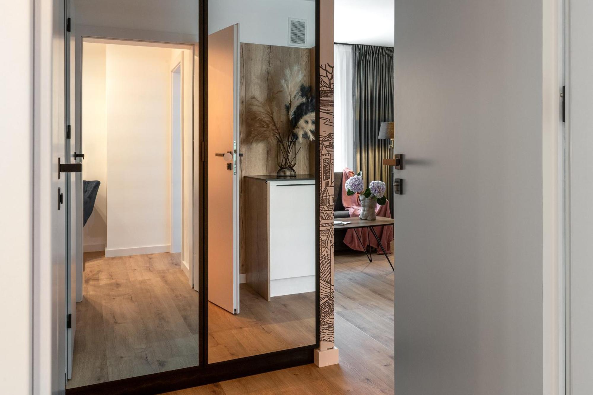 Inpoint Spacious Apartments Near Main Square & Kazimierz District クラクフ 部屋 写真